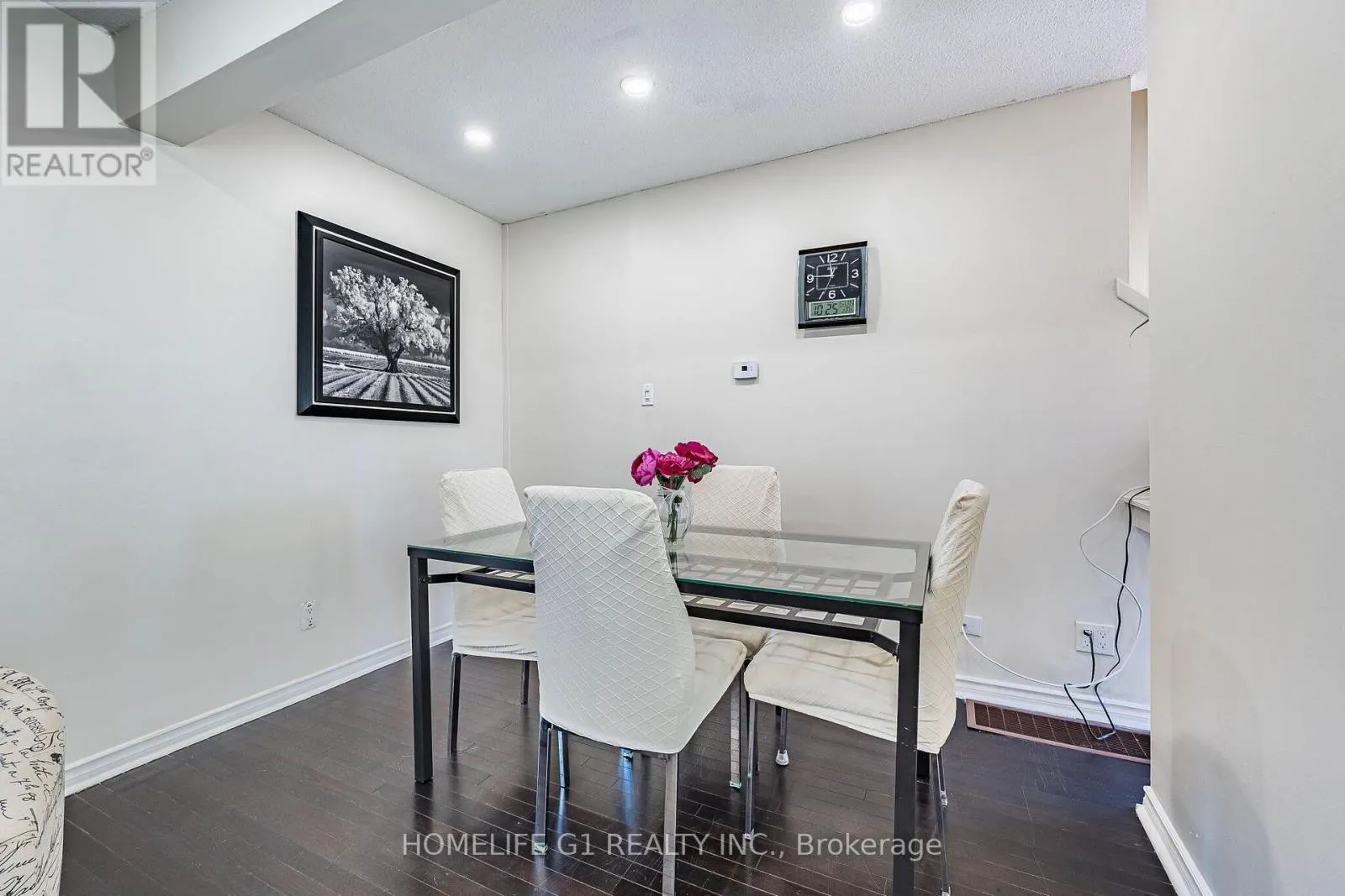 35 GREENBUSH COURT