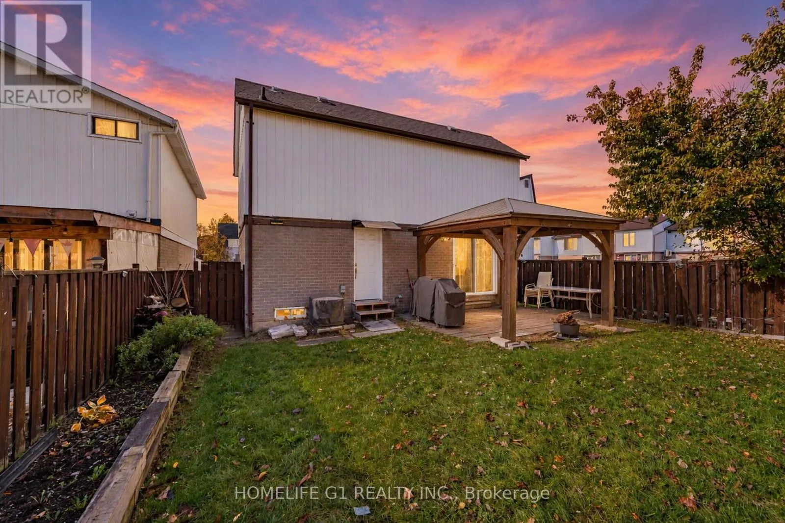 35 GREENBUSH COURT
