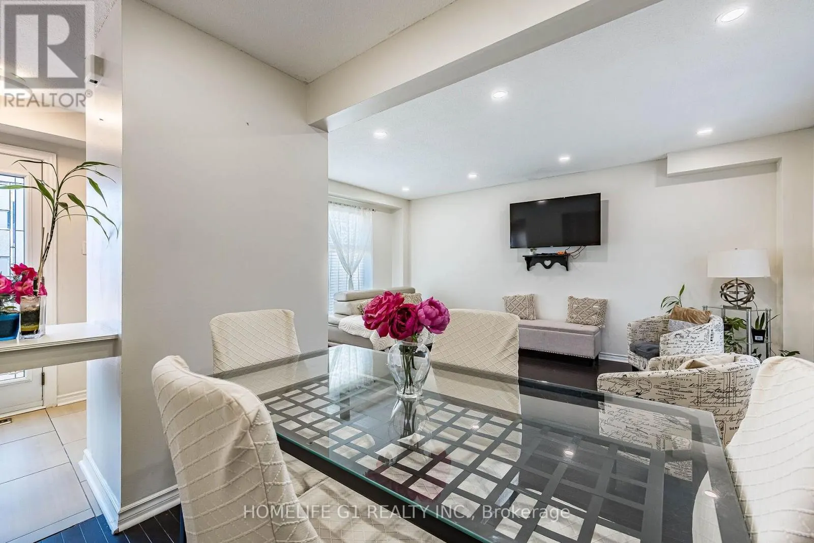 35 GREENBUSH COURT