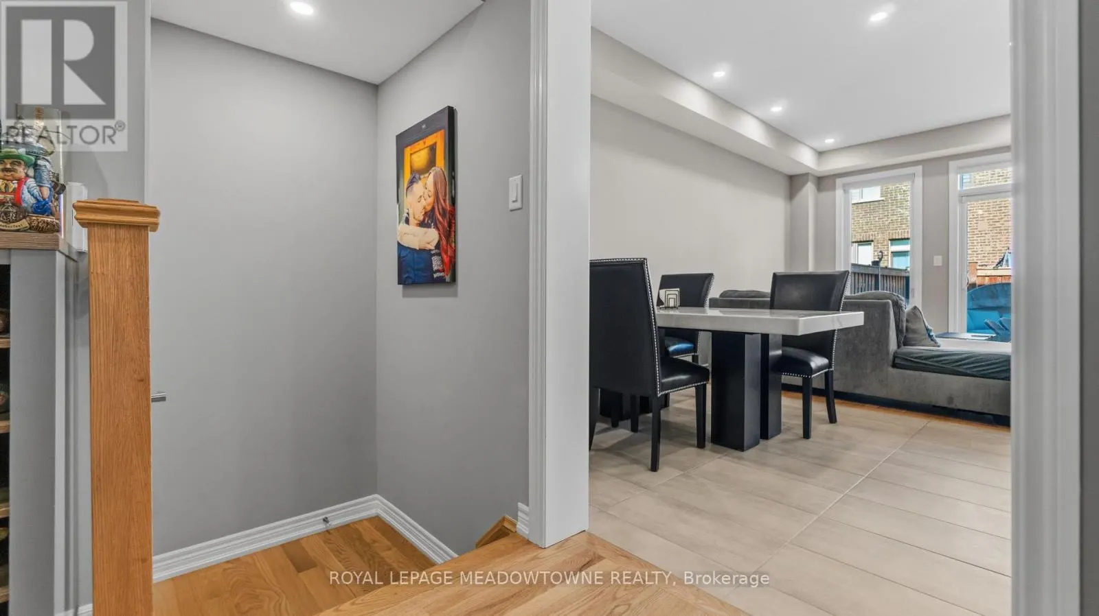 8 ANGELFISH ROAD