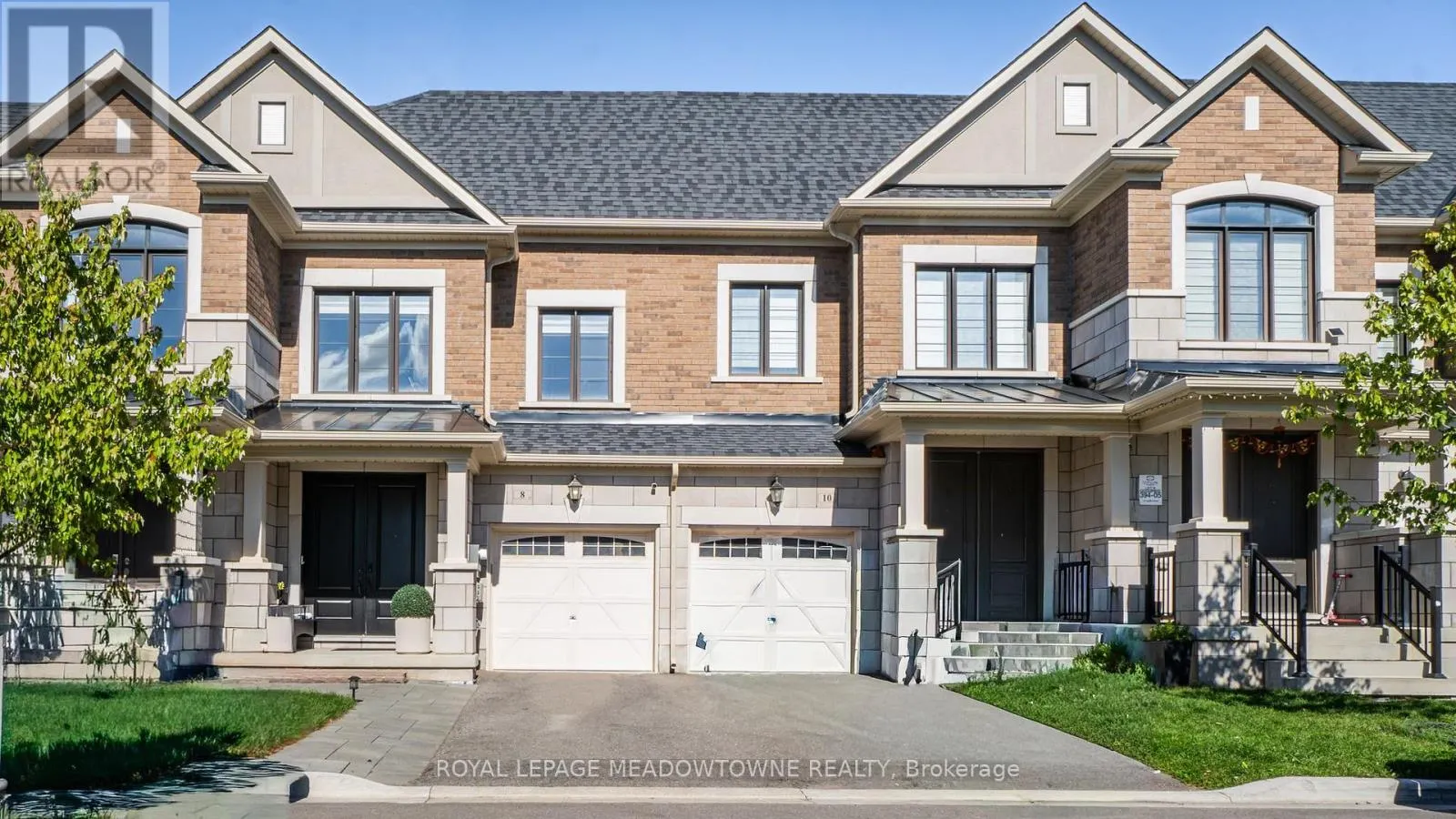 8 ANGELFISH ROAD
