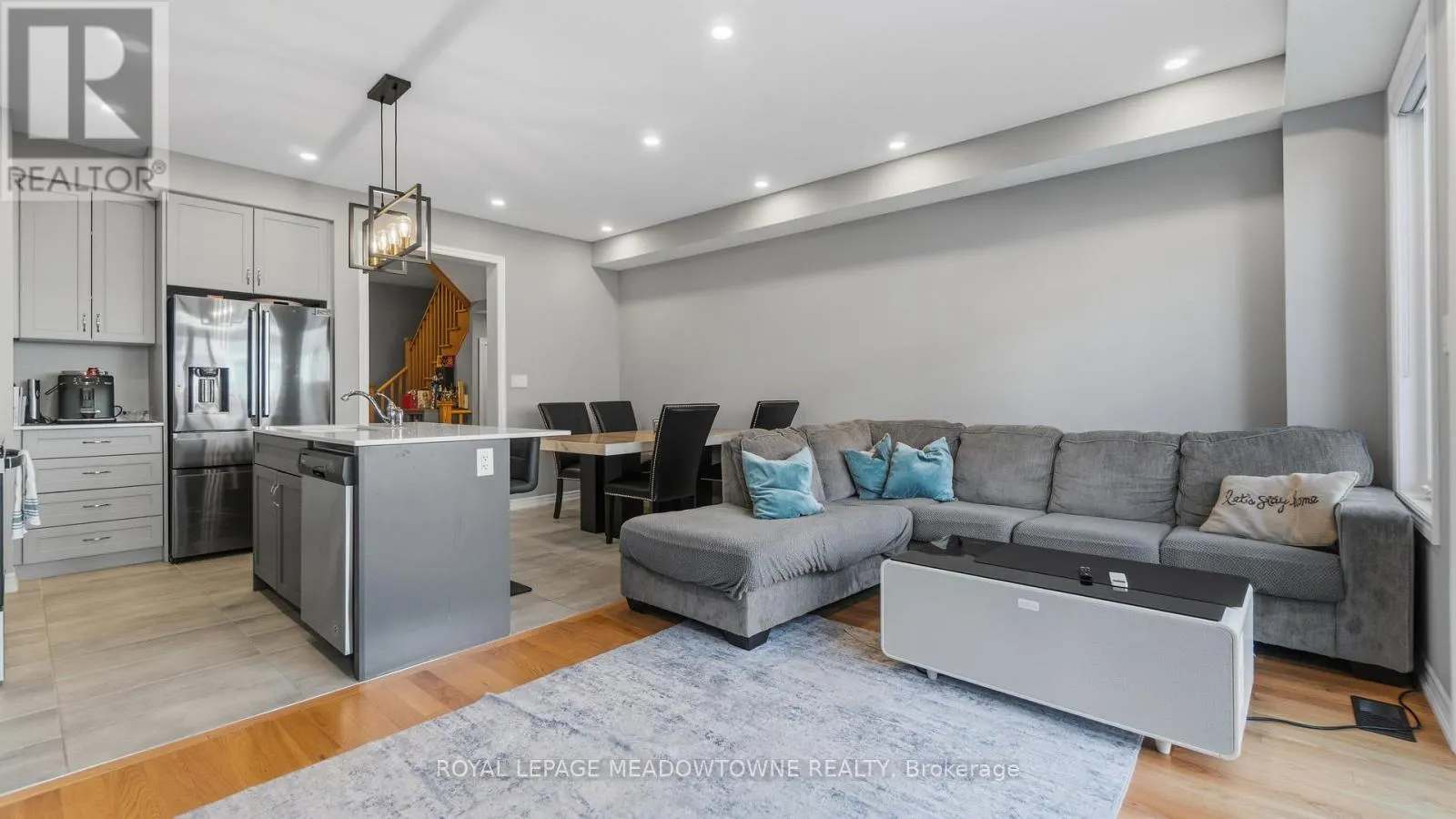 8 ANGELFISH ROAD