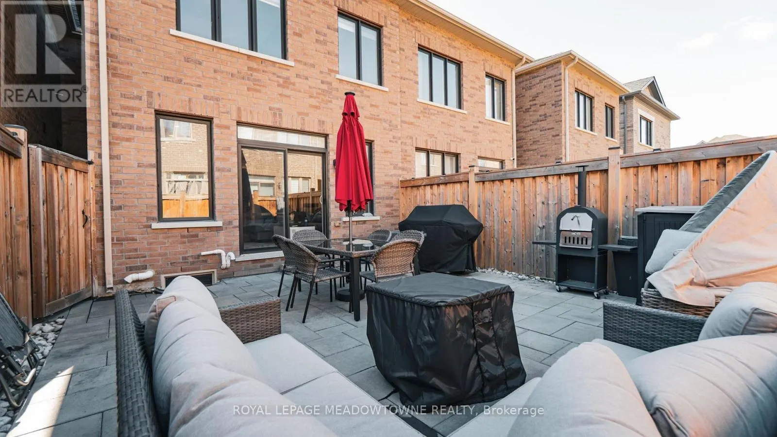 8 ANGELFISH ROAD