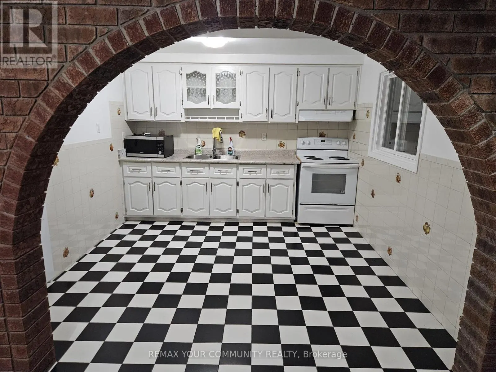 BASEMENT - 12 CURTIS DRIVE