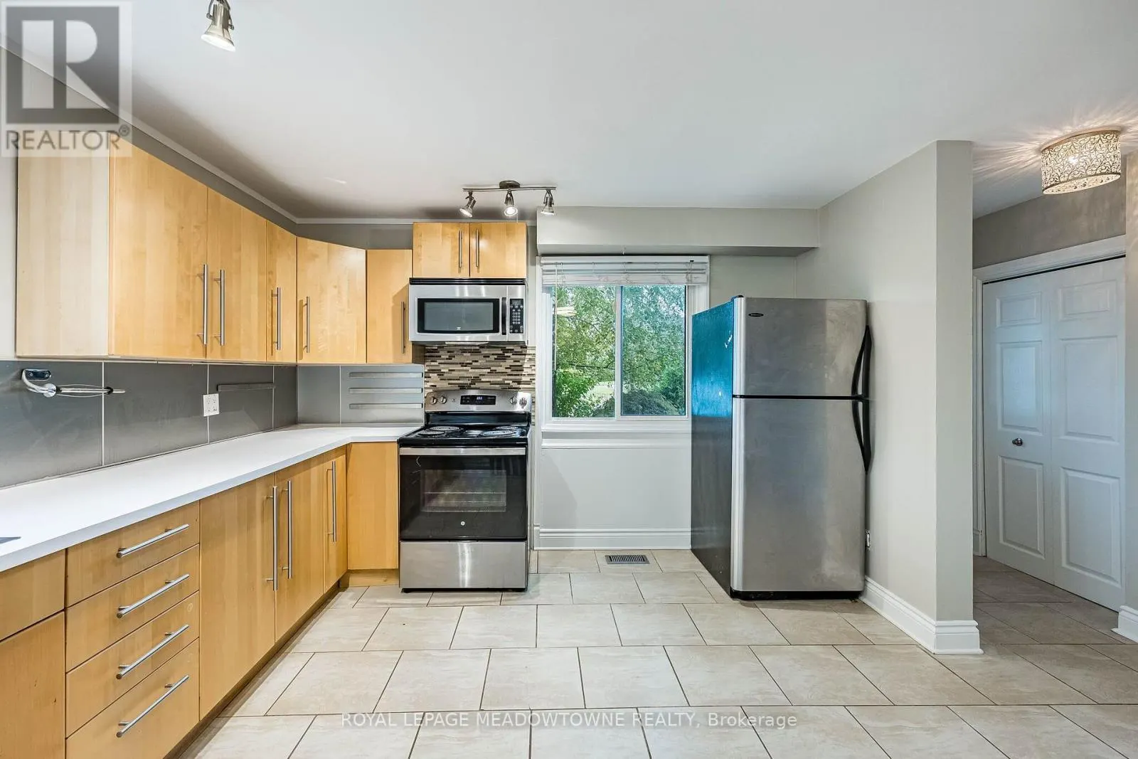 2600 CONSTABLE ROAD