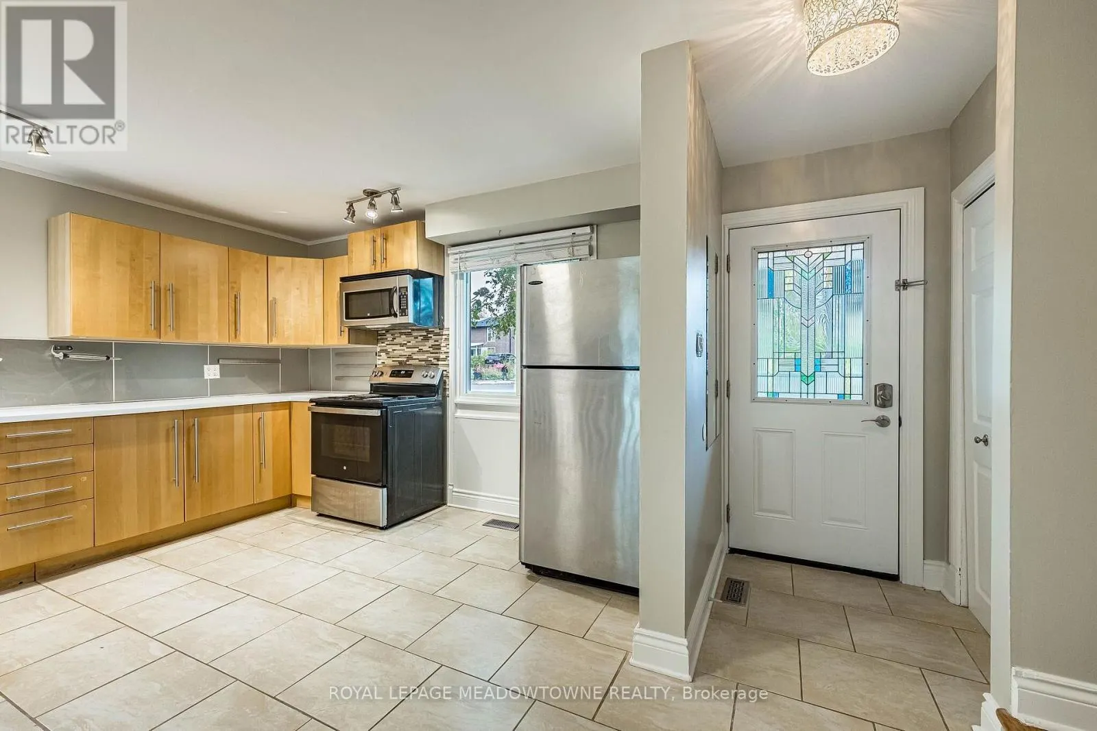 2600 CONSTABLE ROAD