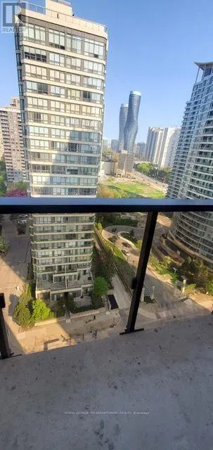 1501 - 36 ELM DRIVE N