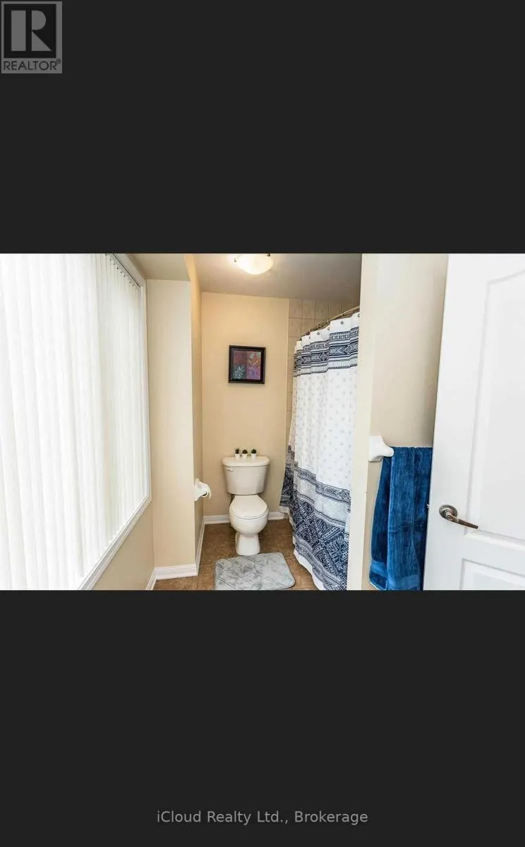 936 HASSELFELDT HEIGHTS