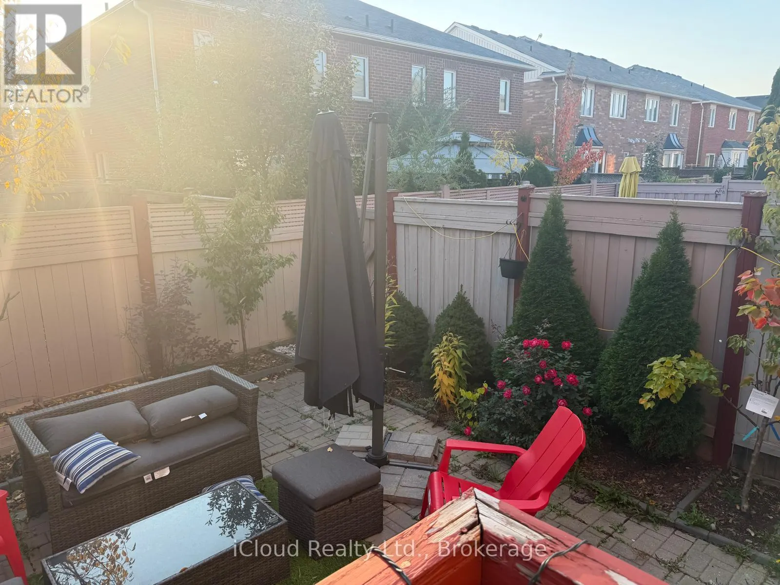 936 HASSELFELDT HEIGHTS