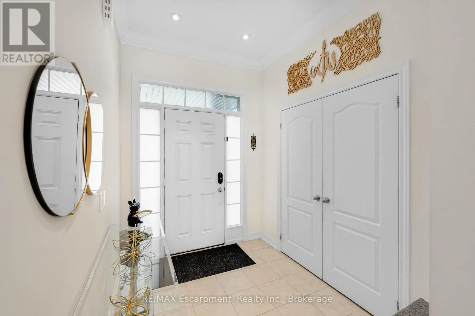 18 AUTUMN ARBOUR ROAD