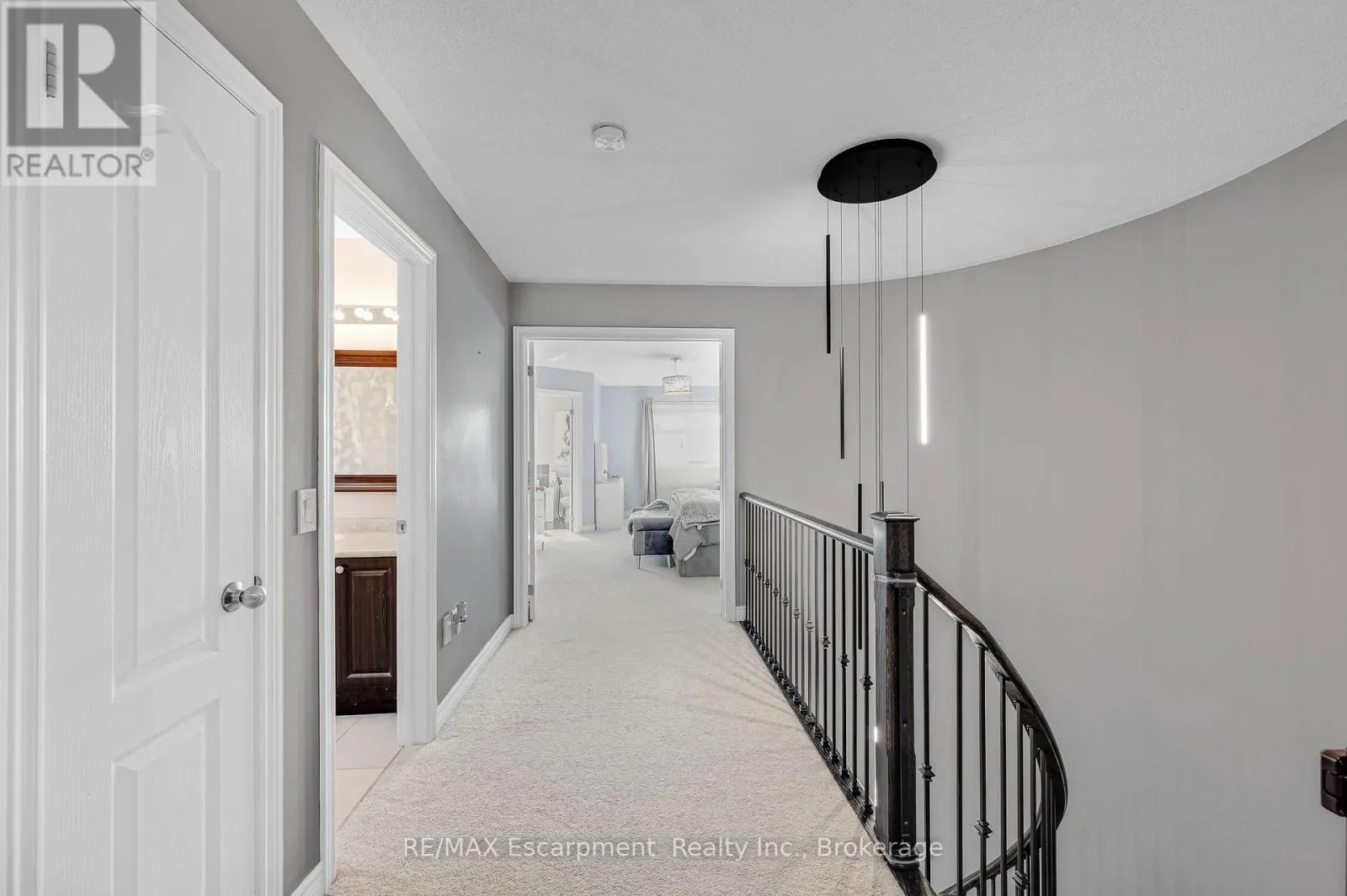 18 AUTUMN ARBOUR ROAD