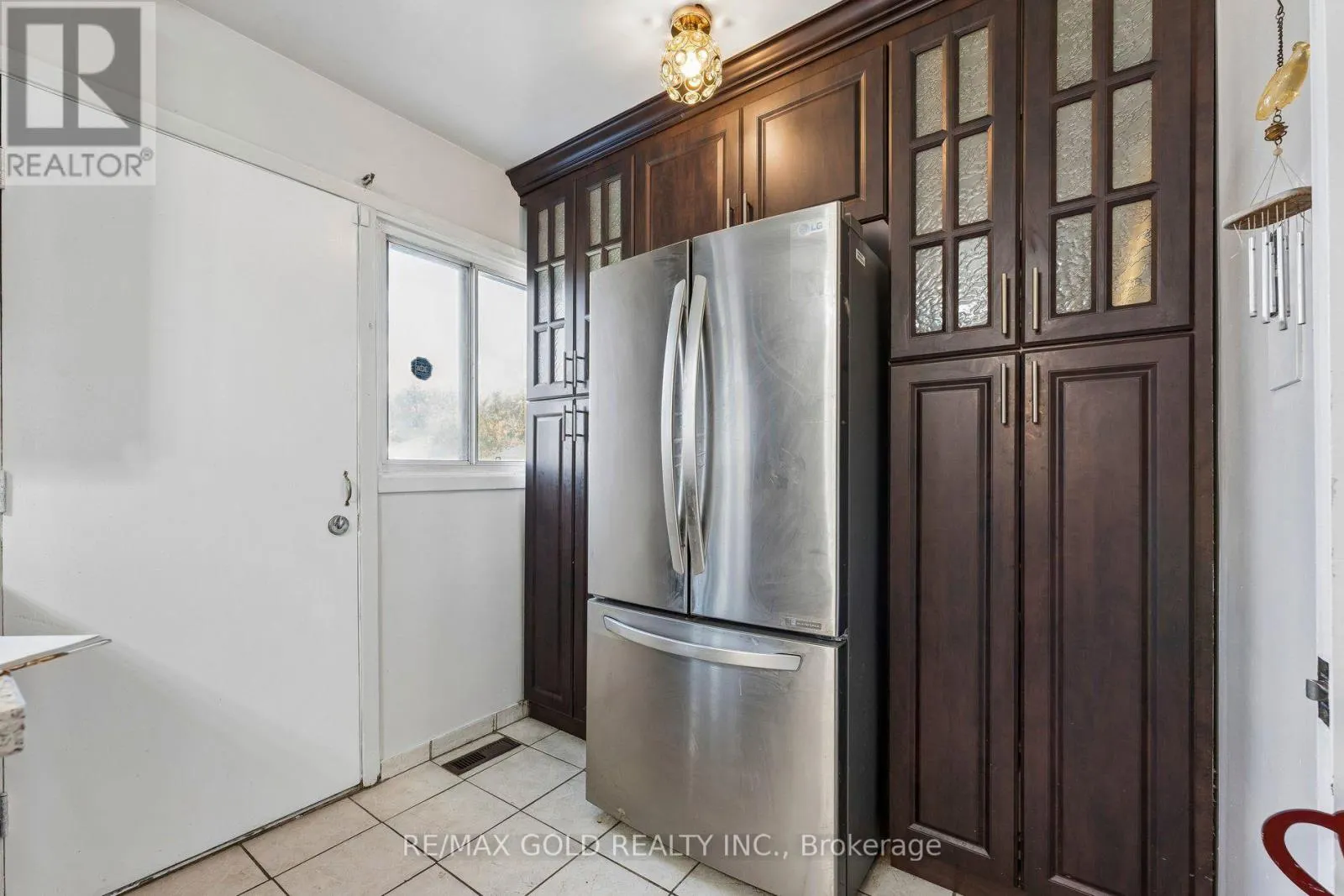 7337 CAMBRETT DRIVE