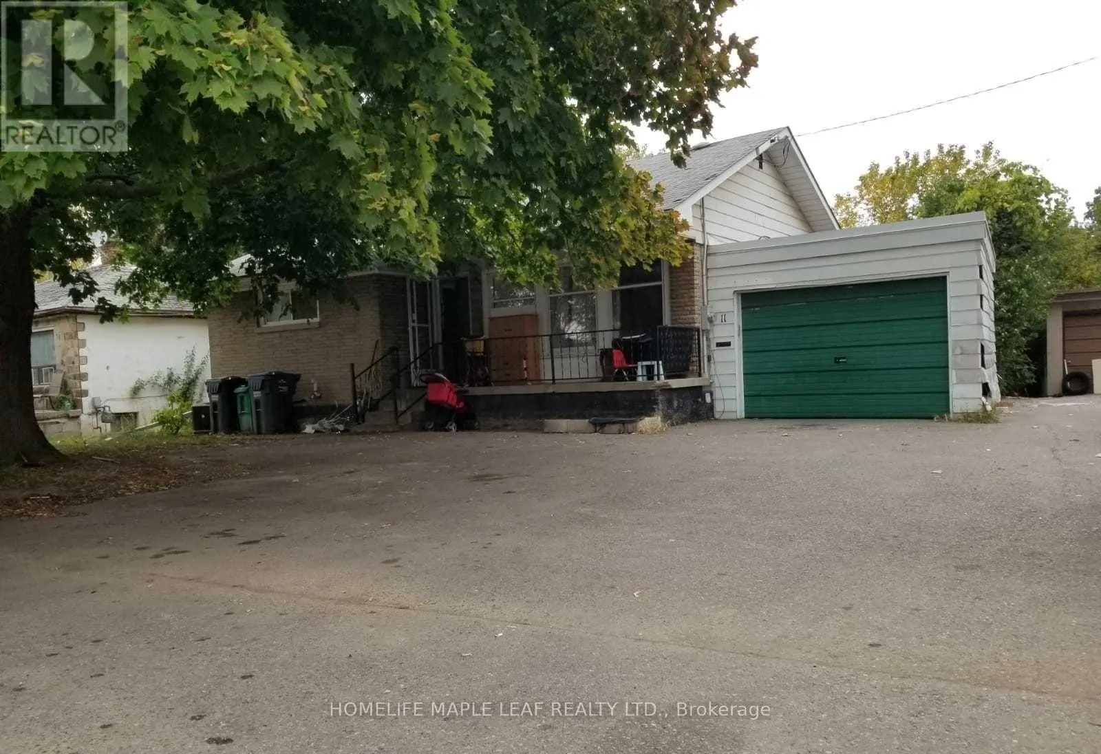 11 MCLAUGHLIN ROAD N