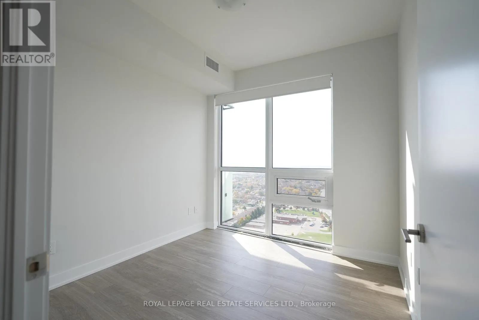 3401 - 4130 PARKSIDE VILLAGE DRIVE