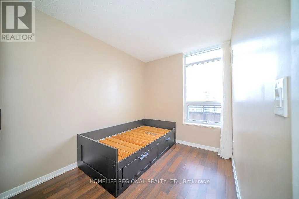 1520 - 38 JOE SHUSTER WAY