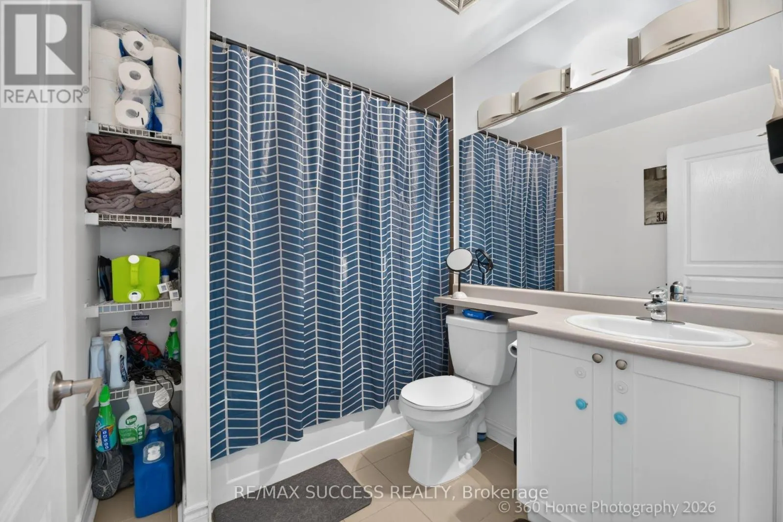 812 - 3525 KARIYA DRIVE