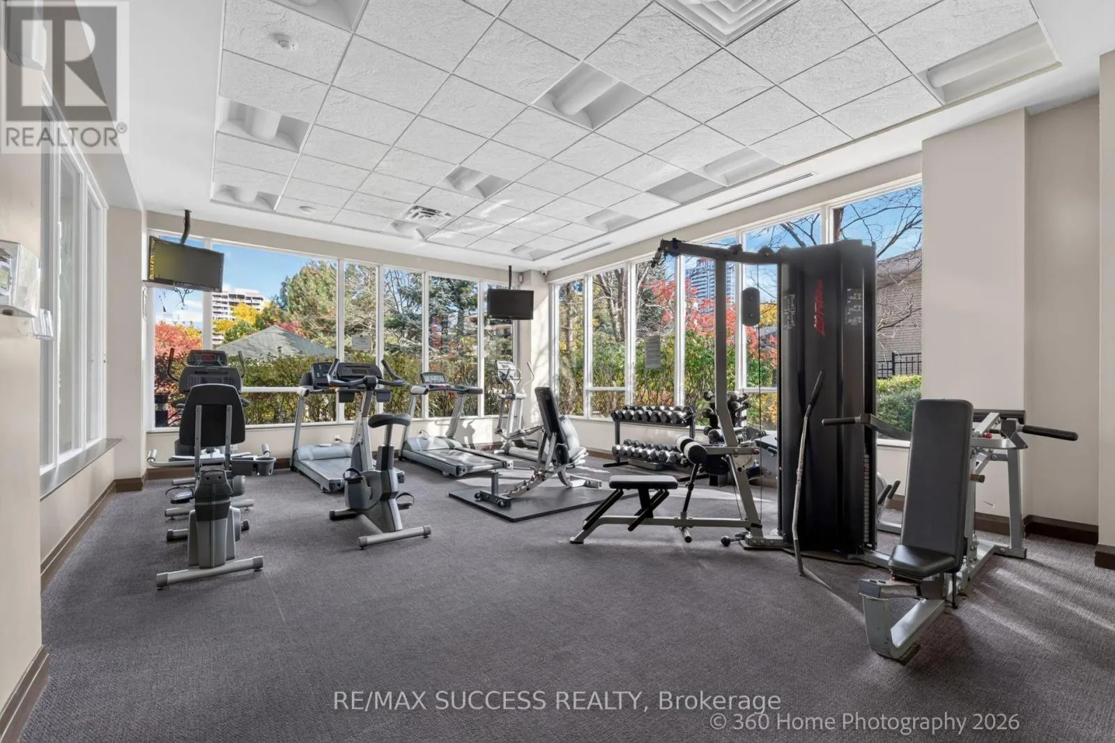 812 - 3525 KARIYA DRIVE