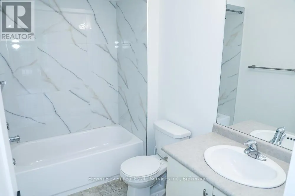UPPER - 1557 EGLINTON AVENUE W