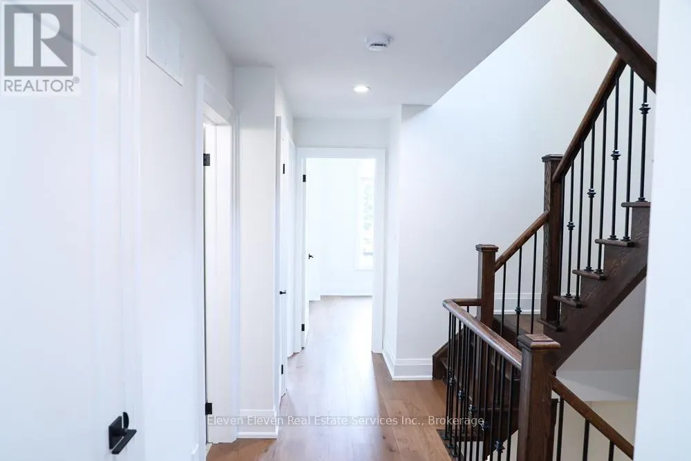 UPPER - 1557 EGLINTON AVENUE W
