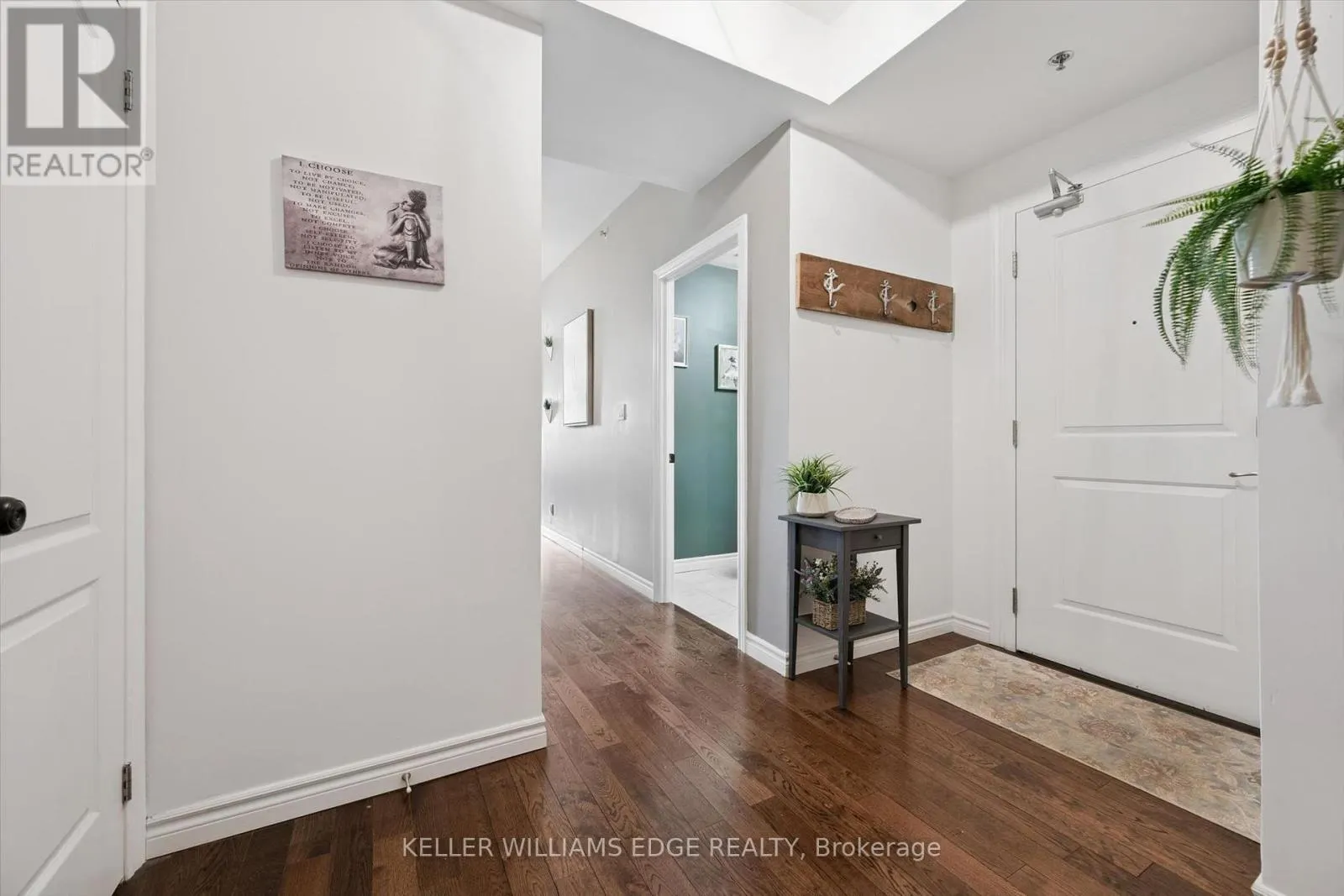 208 - 34 PLAINS ROAD E