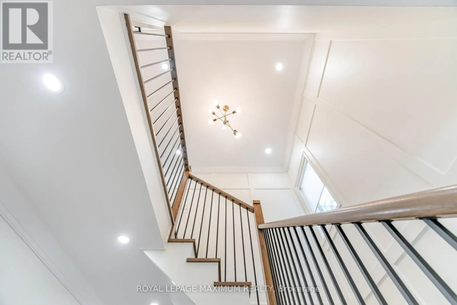 11 PARK BOULEVARD