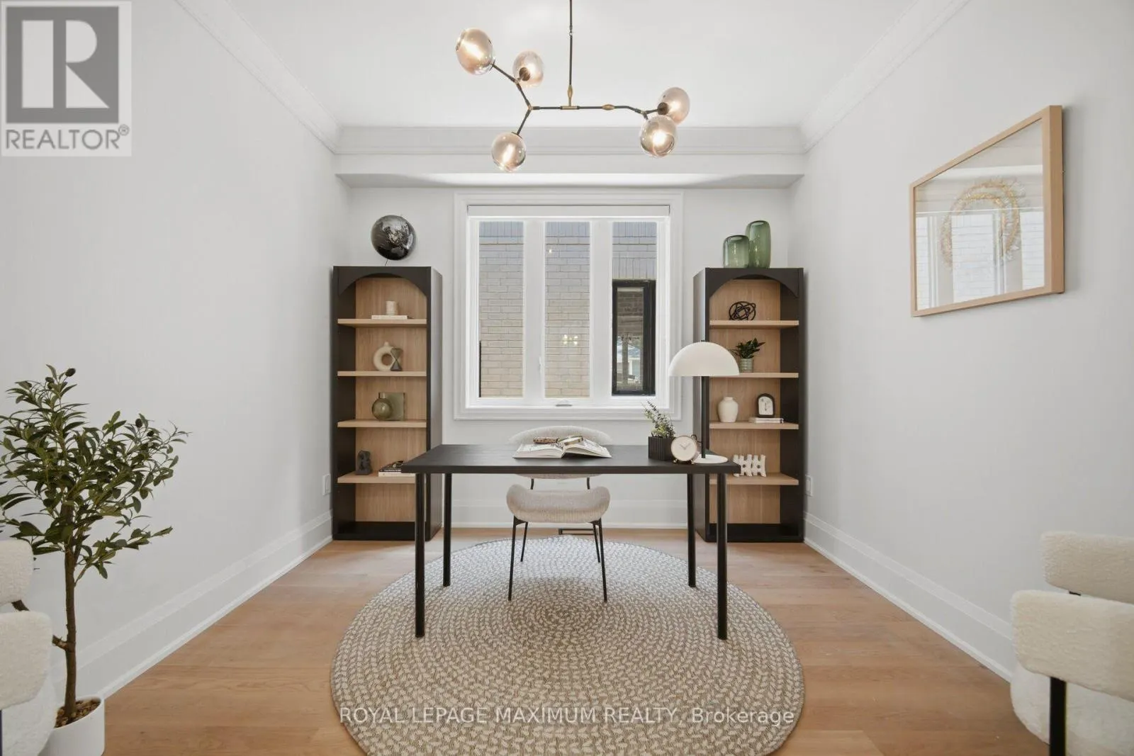 11 PARK BOULEVARD