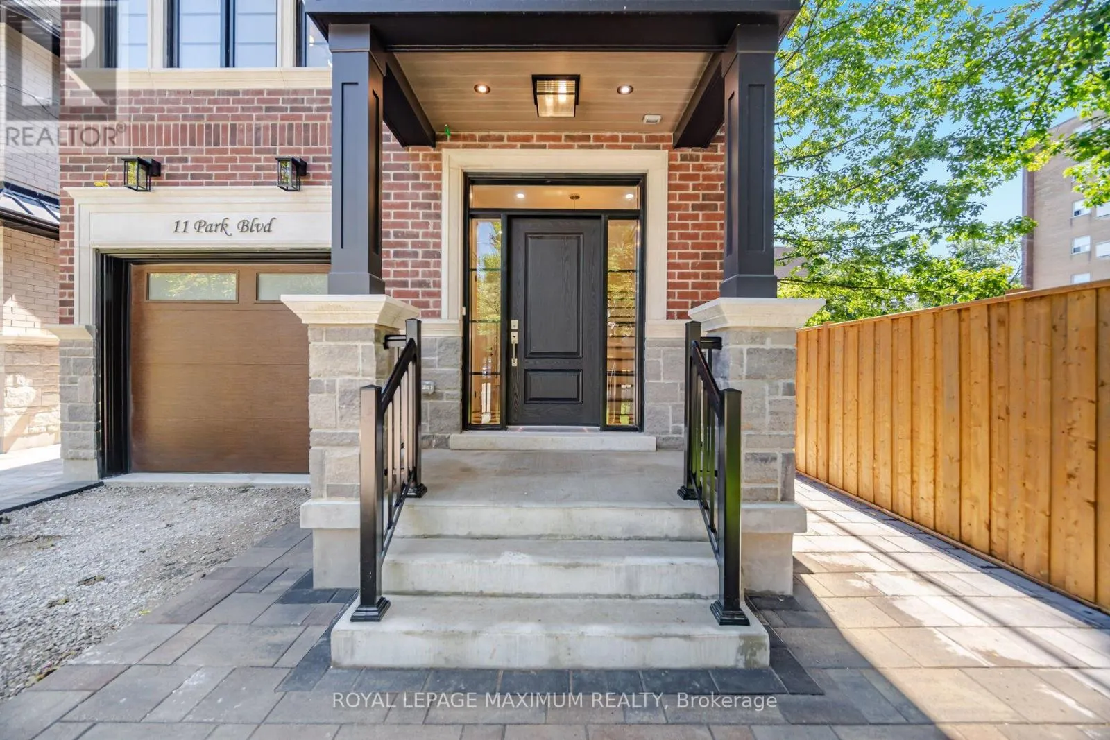 11 PARK BOULEVARD