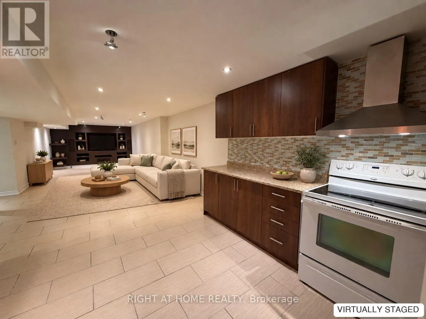 1466 BAYSHIRE DRIVE