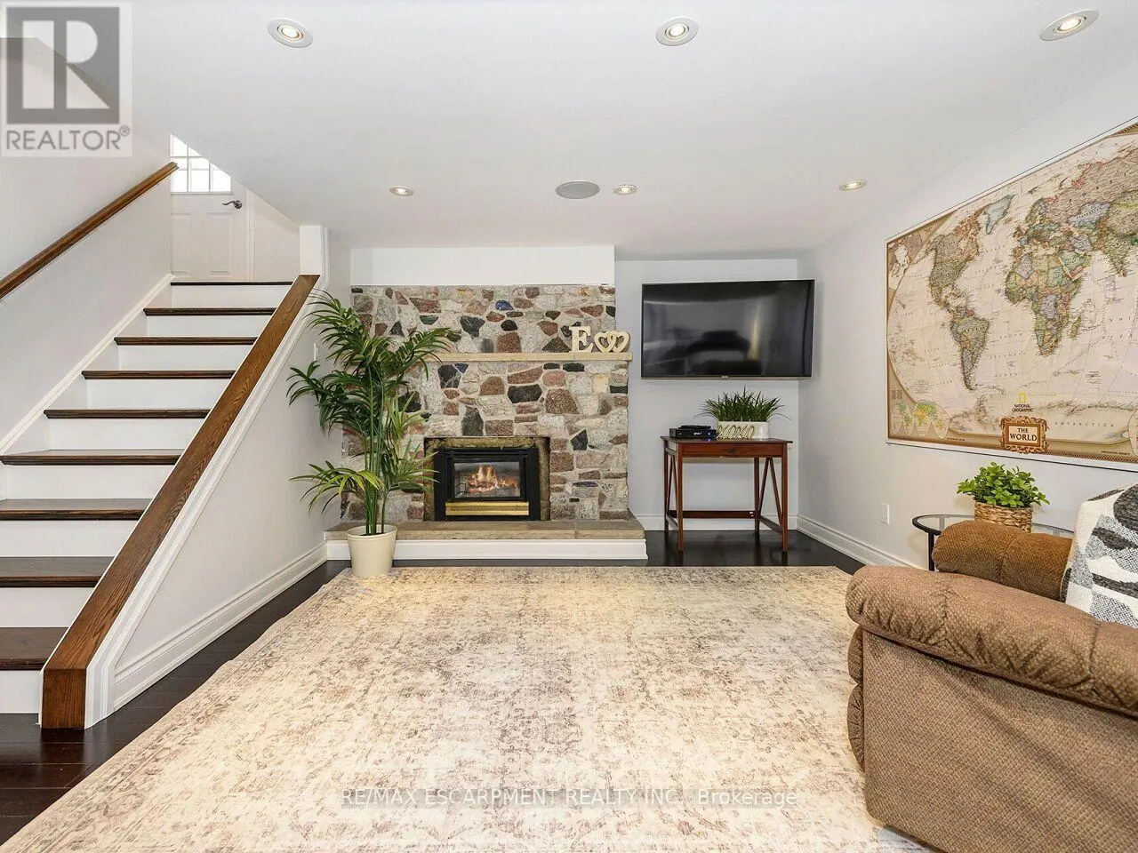 74 MAIDEN LANE