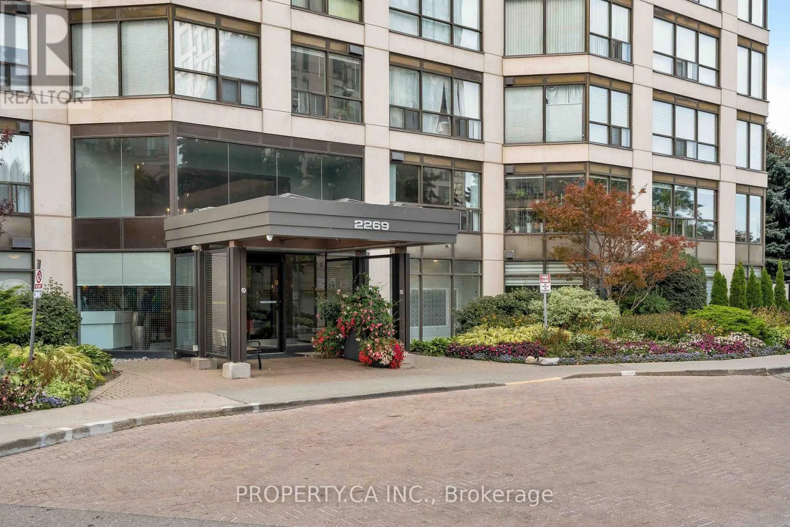 1701 - 2269 LAKE SHORE BOULEVARD W
