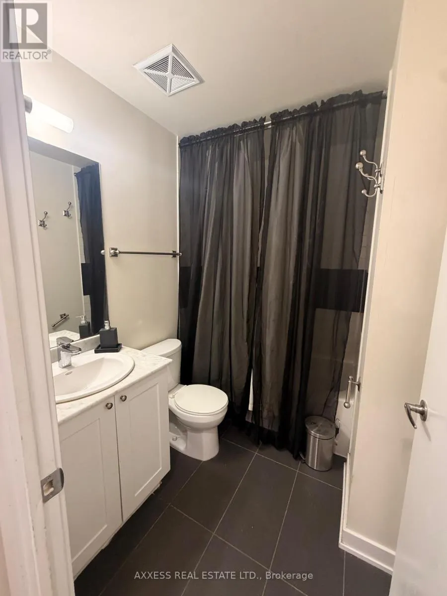 211 - 4070 CONFEDERATION PARKWAY
