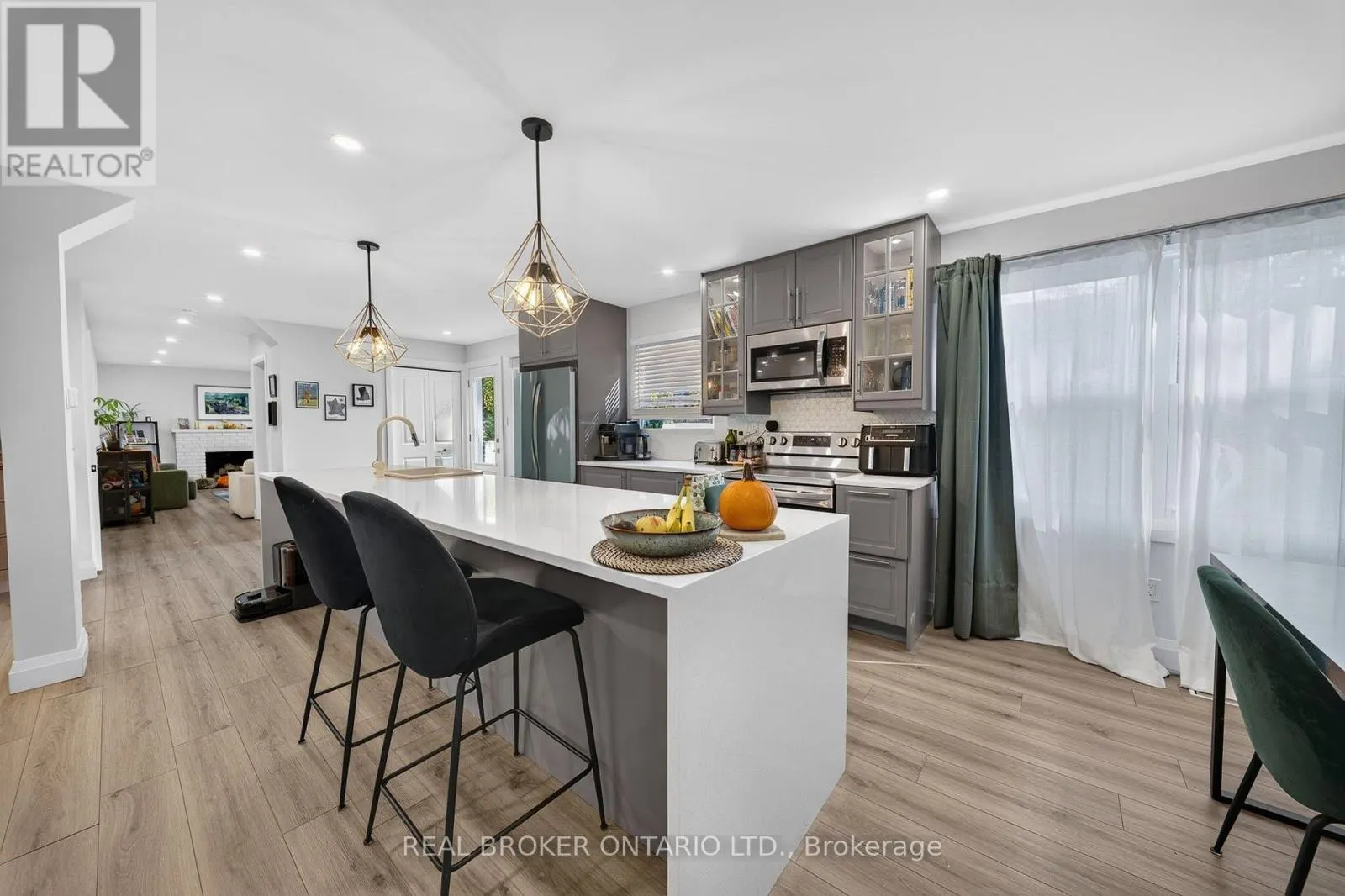 192 WALDONCROFT CRESCENT