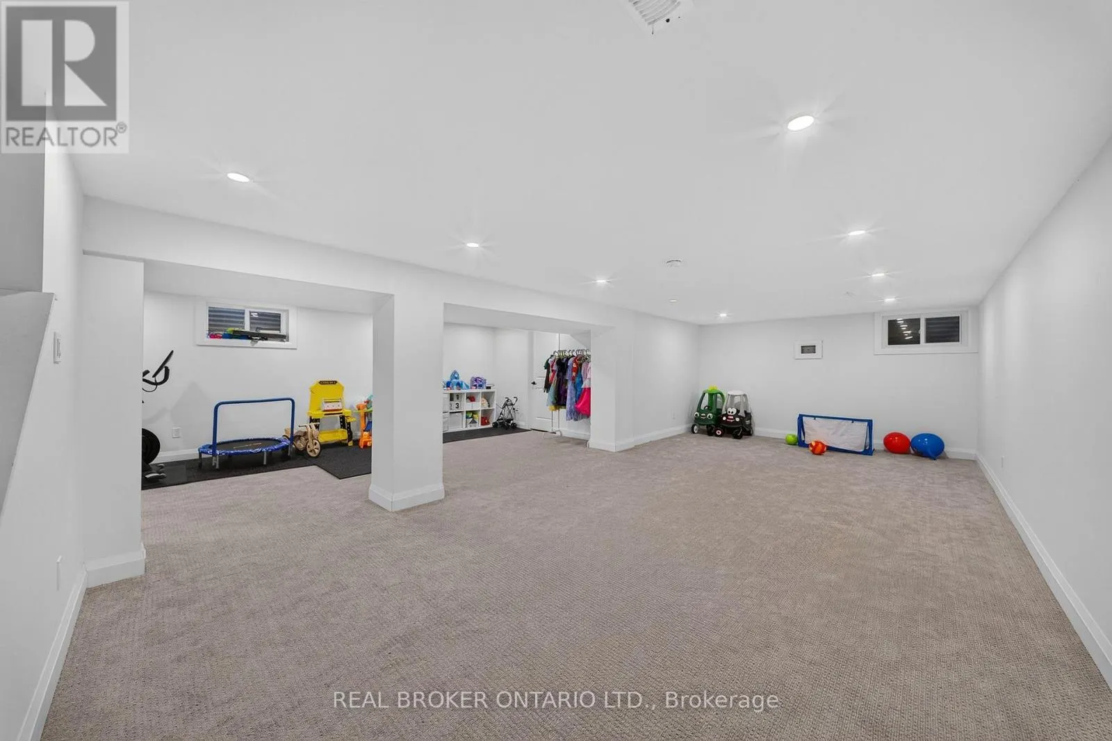 192 WALDONCROFT CRESCENT