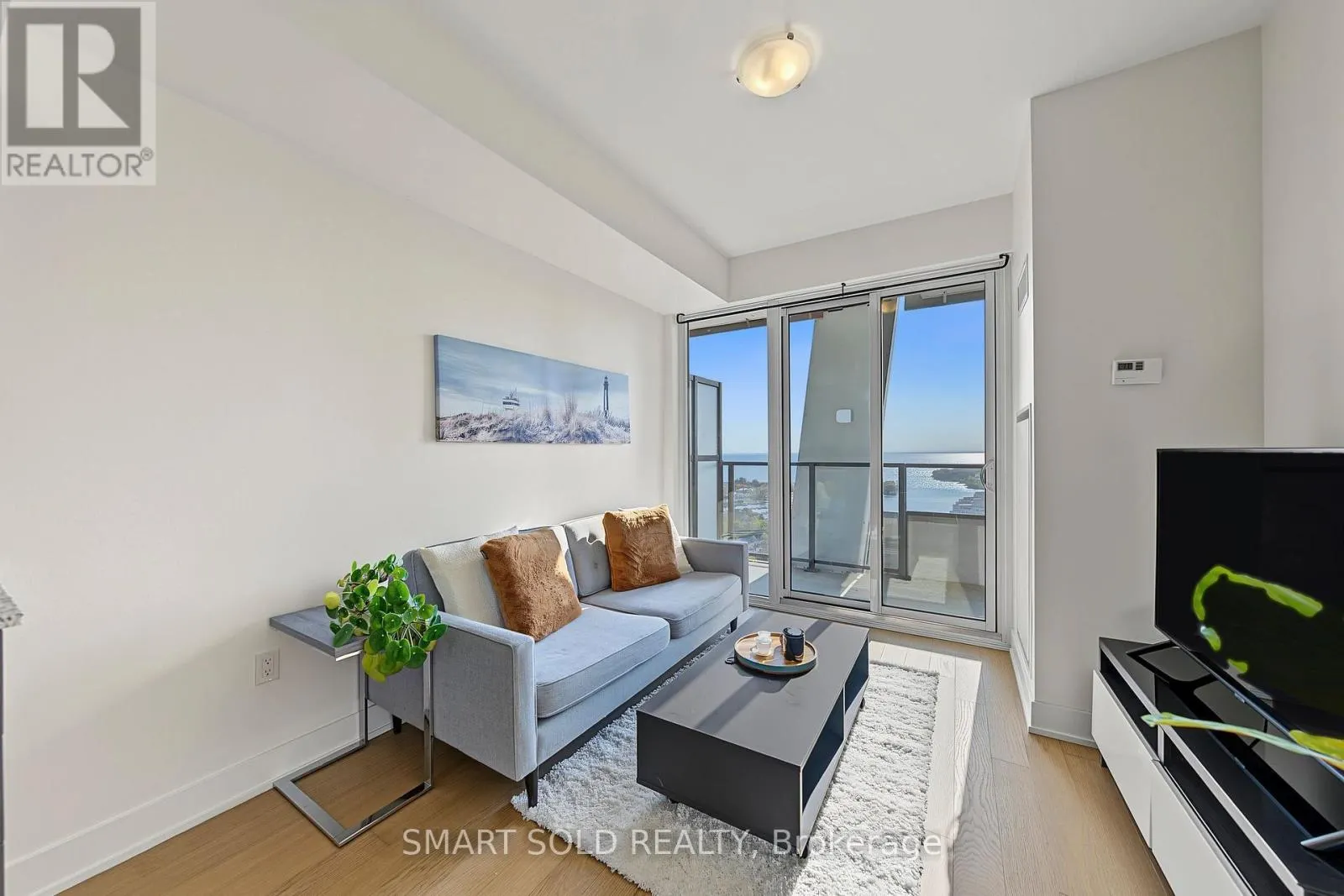 2419 - 30 SHORE BREEZE DRIVE