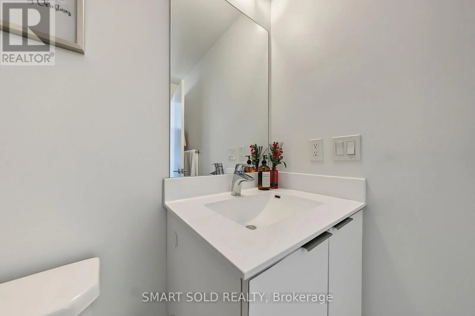 2419 - 30 SHORE BREEZE DRIVE