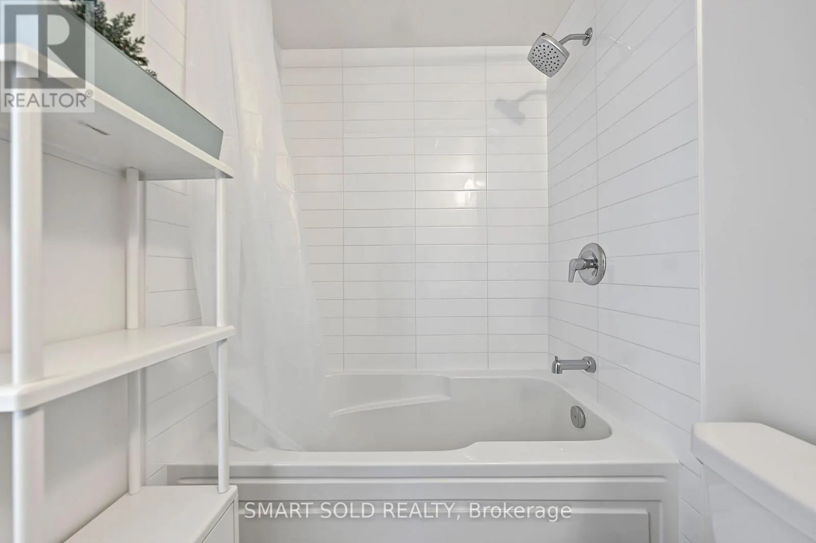 2419 - 30 SHORE BREEZE DRIVE