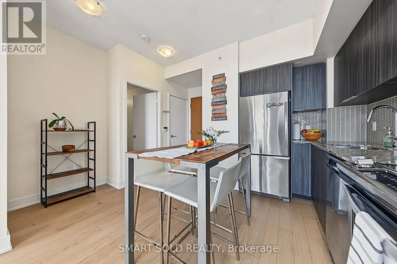 2419 - 30 SHORE BREEZE DRIVE
