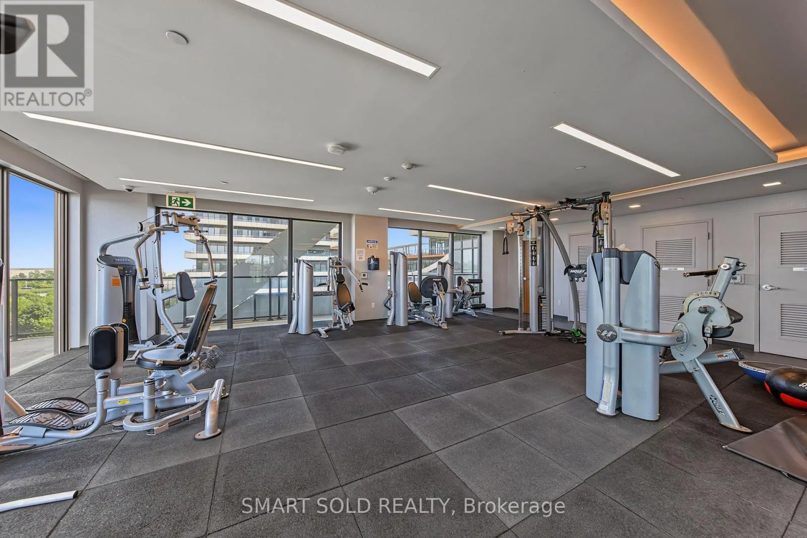 2419 - 30 SHORE BREEZE DRIVE