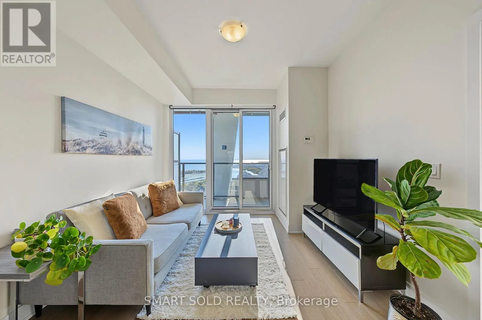 2419 - 30 SHORE BREEZE DRIVE