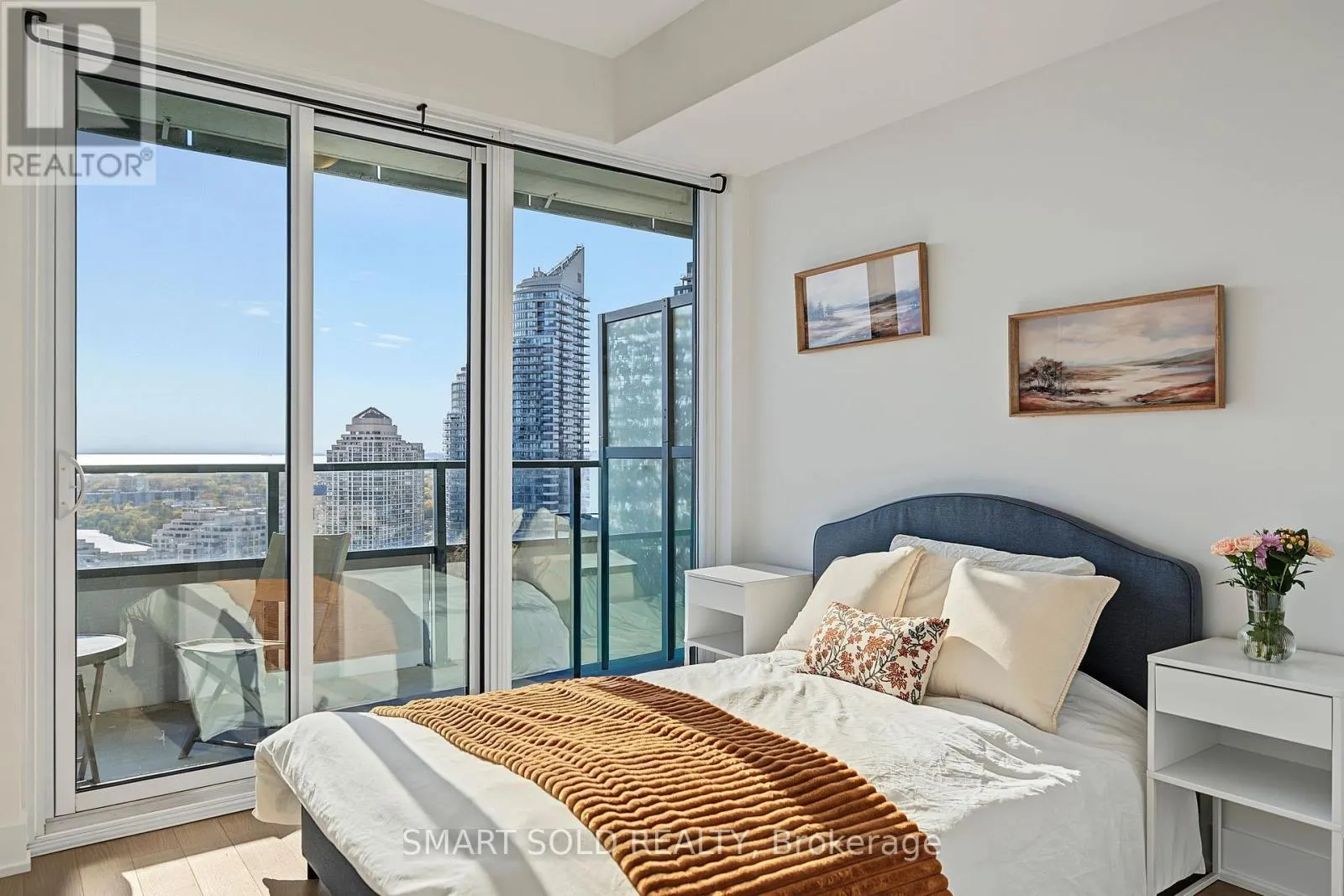 2419 - 30 SHORE BREEZE DRIVE