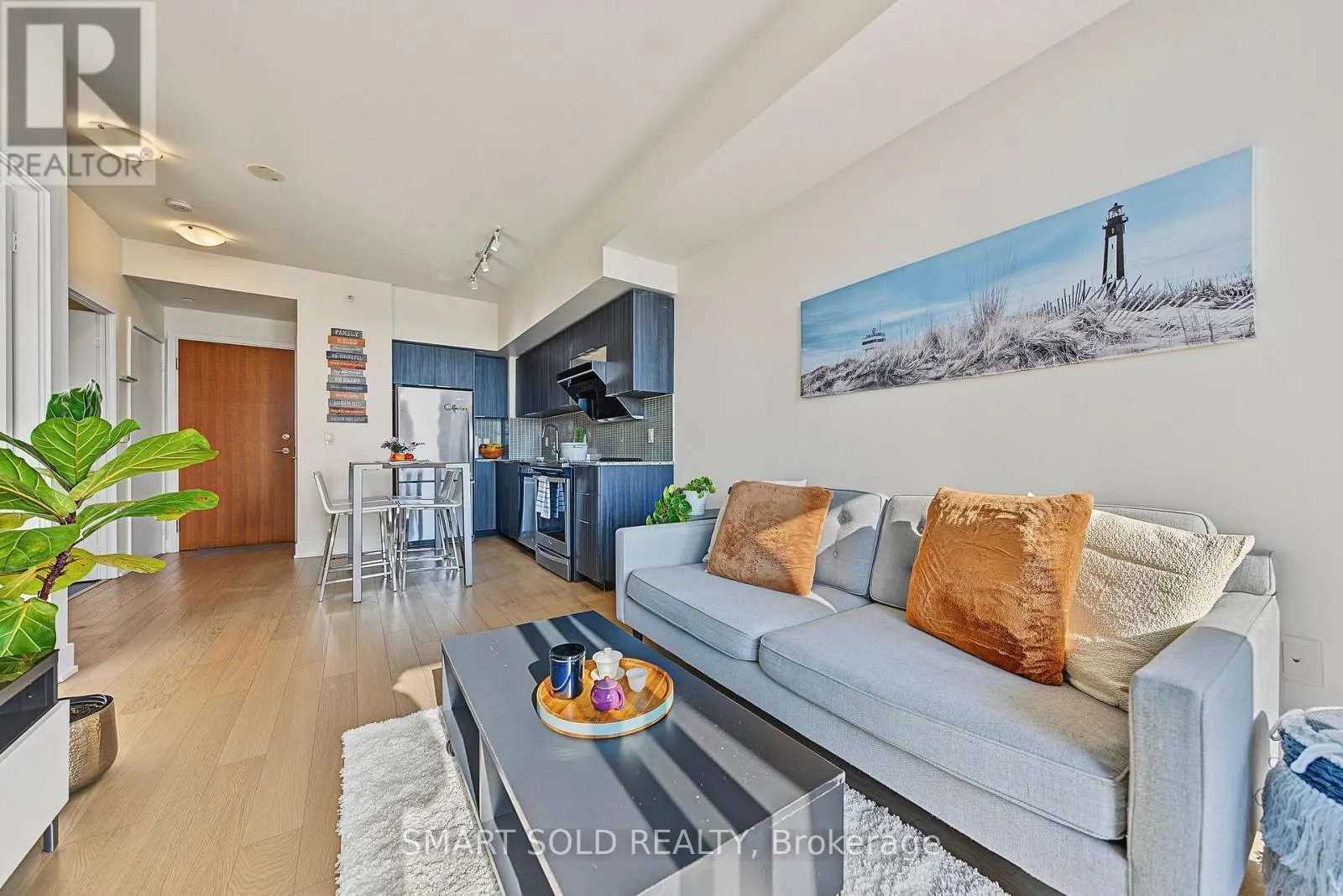 2419 - 30 SHORE BREEZE DRIVE