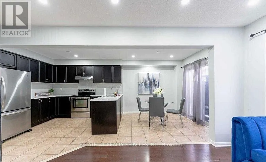 27 THORNBUSH BOULEVARD