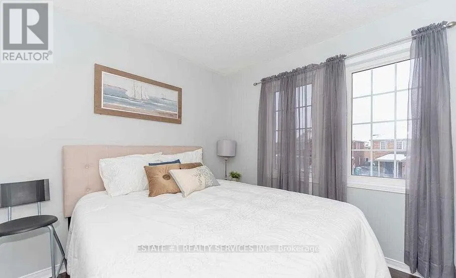 27 THORNBUSH BOULEVARD