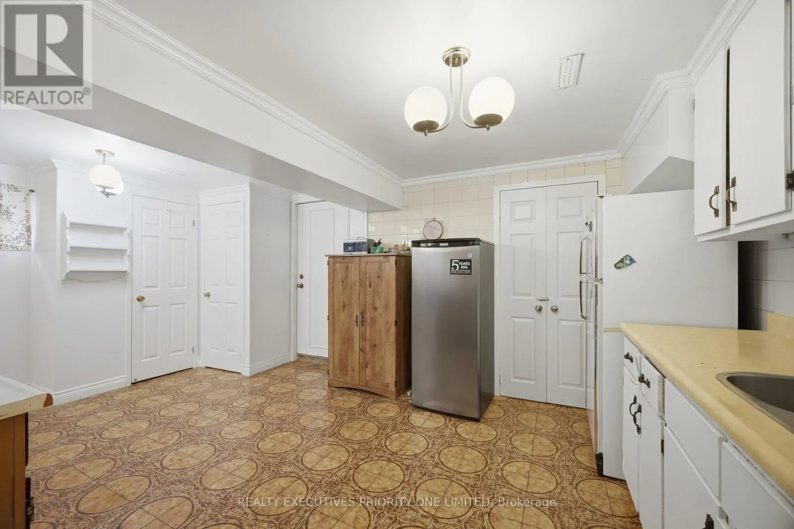 43 ELANA DRIVE