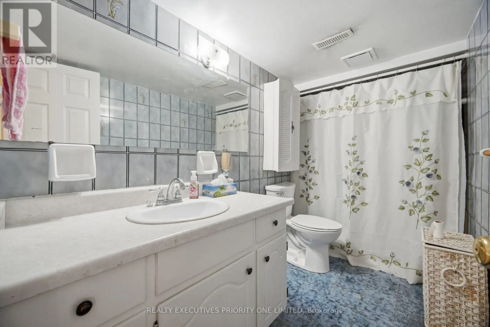 43 ELANA DRIVE