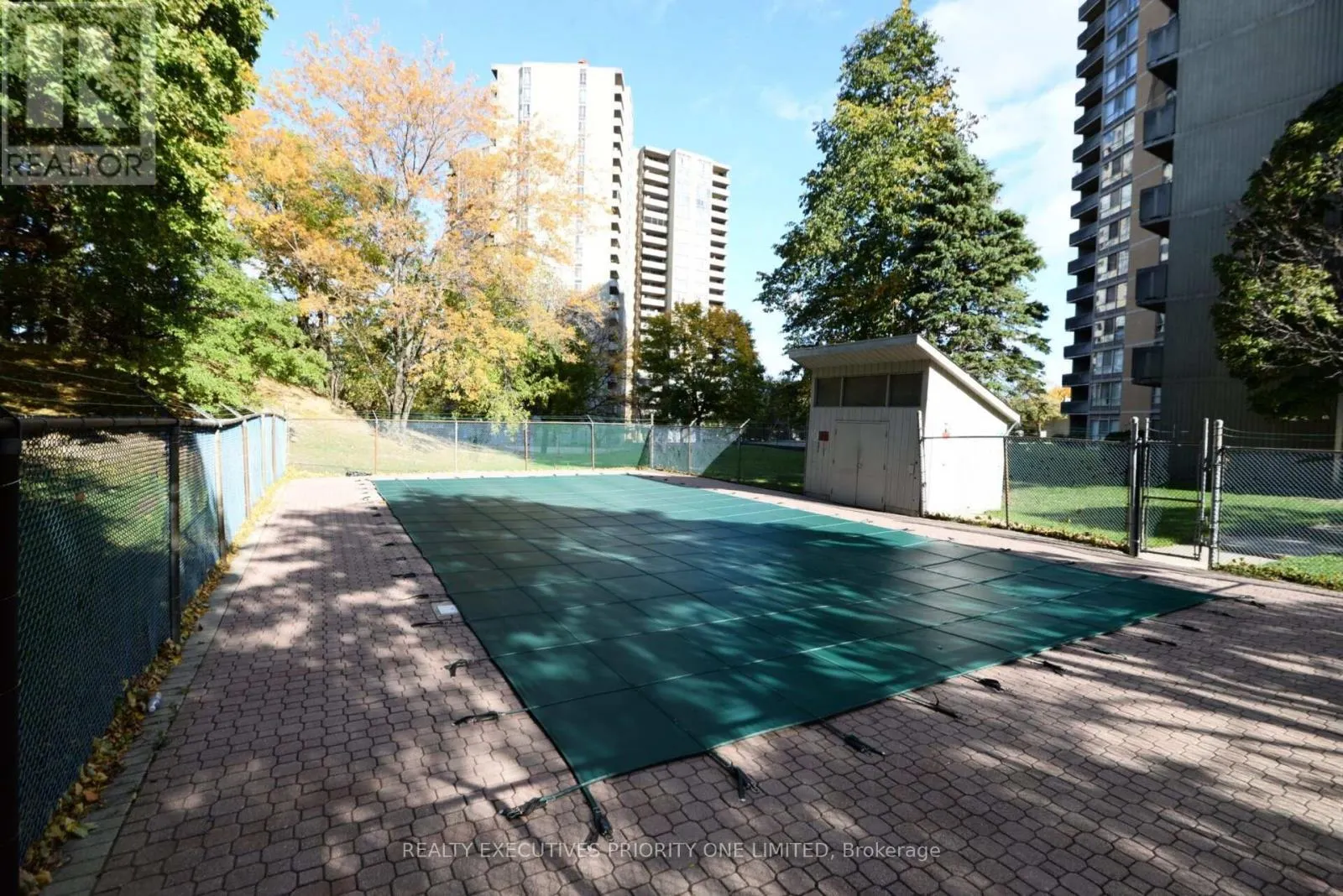 1013 - 10 MARTHA EATON WAY