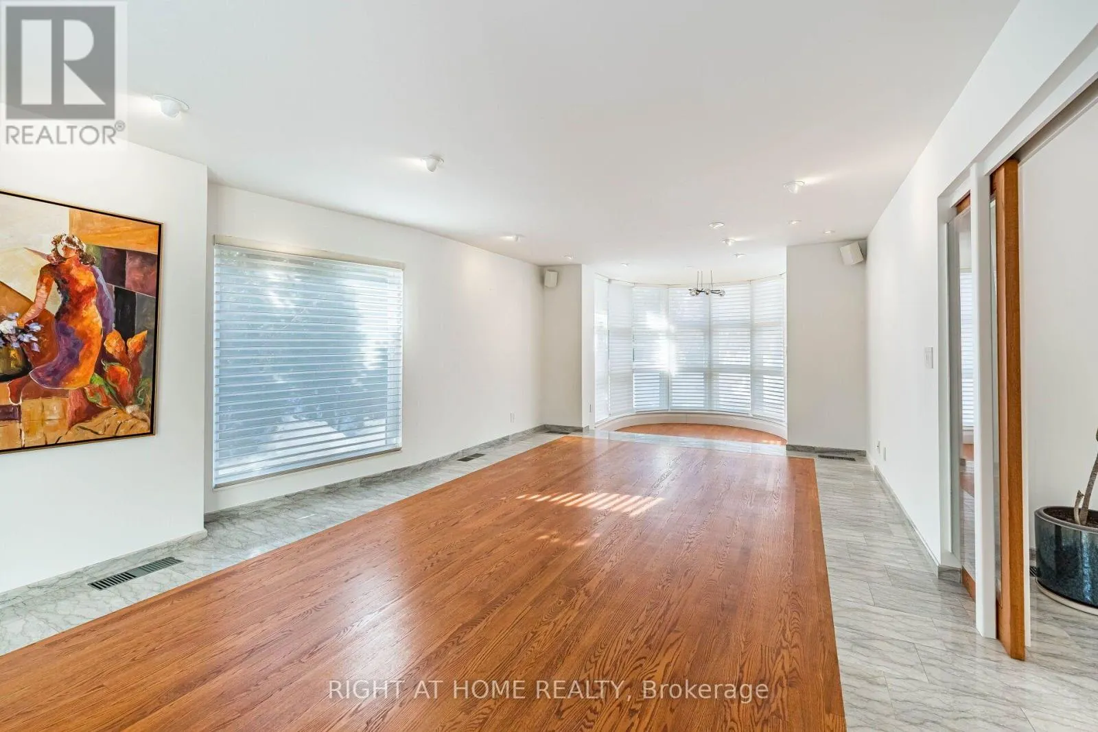 1 FRIARS LANE