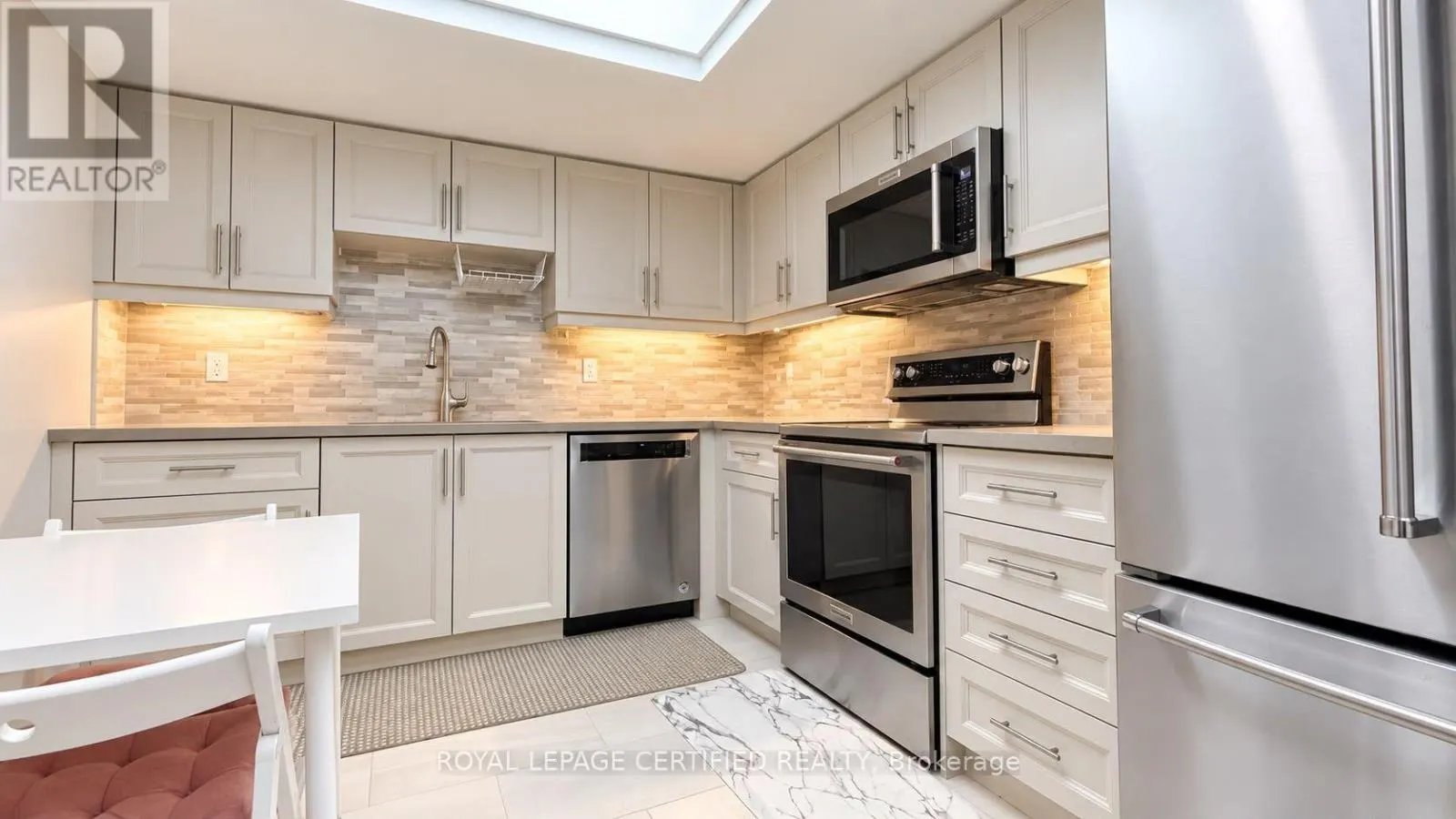 1205 - 4460 TUCANA COURT