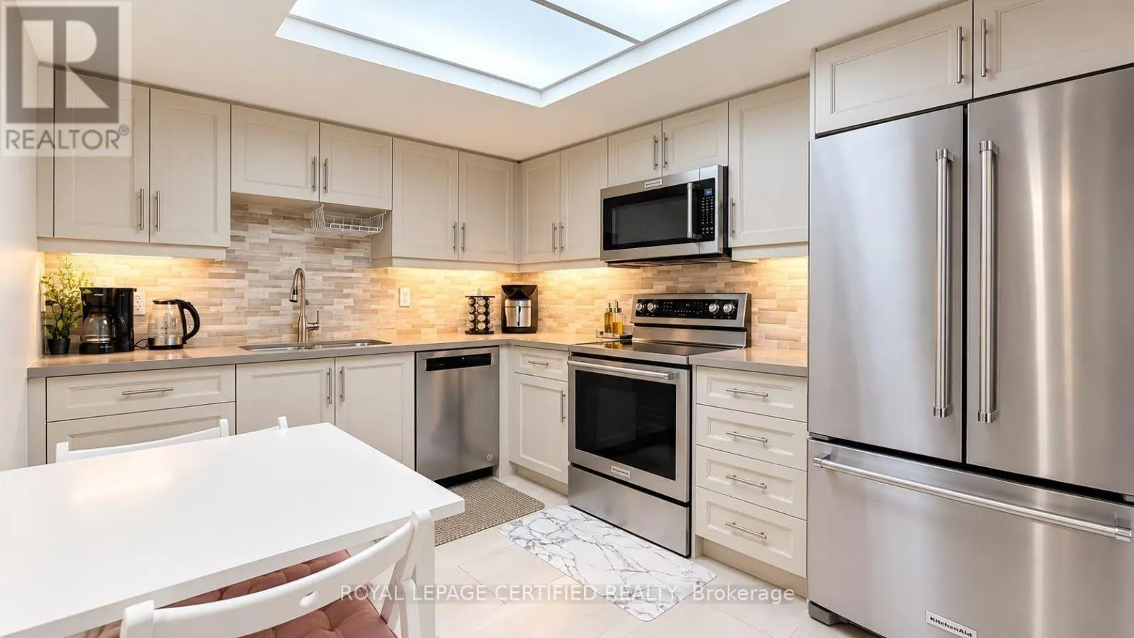 1205 - 4460 TUCANA COURT