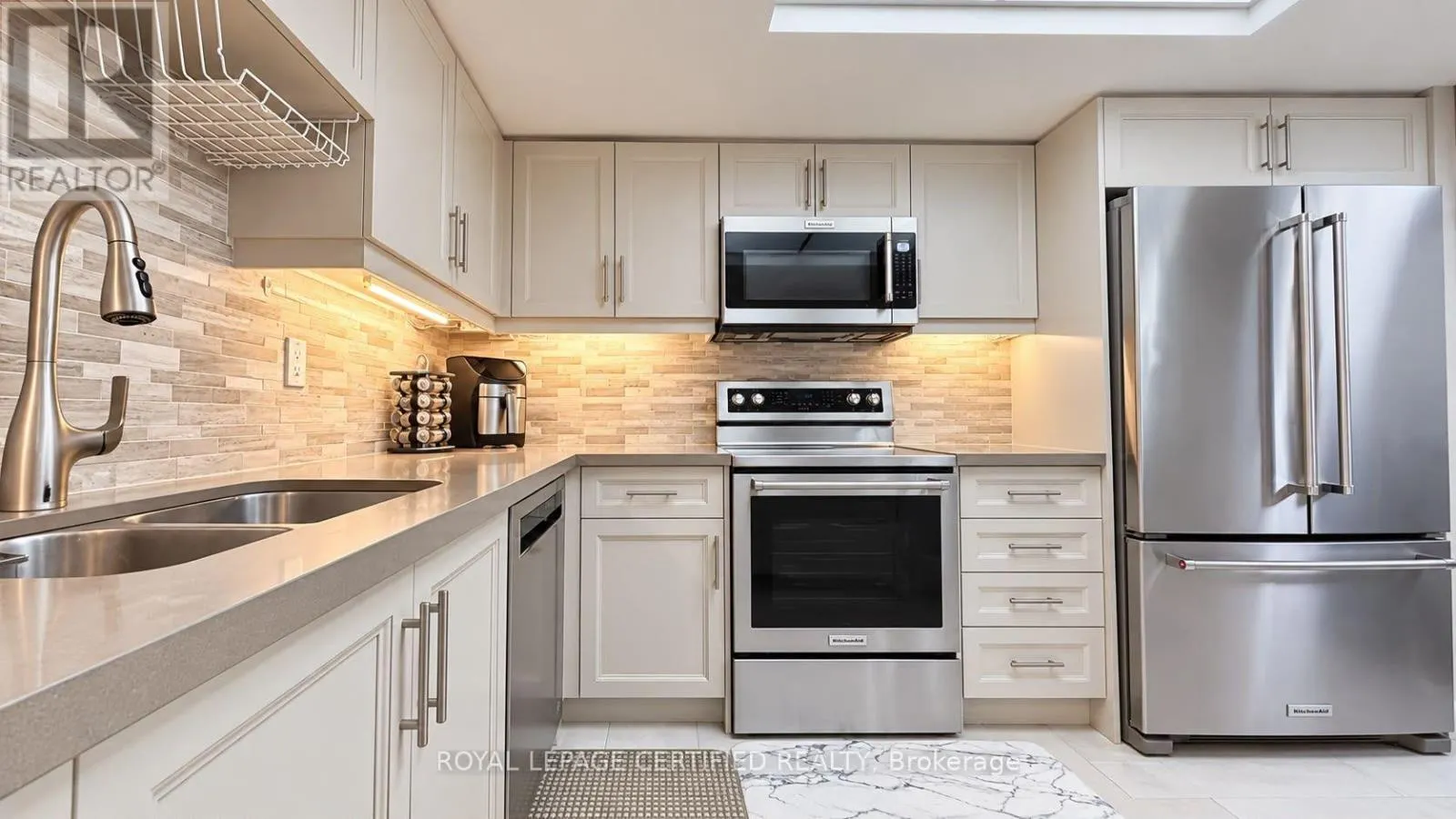 1205 - 4460 TUCANA COURT